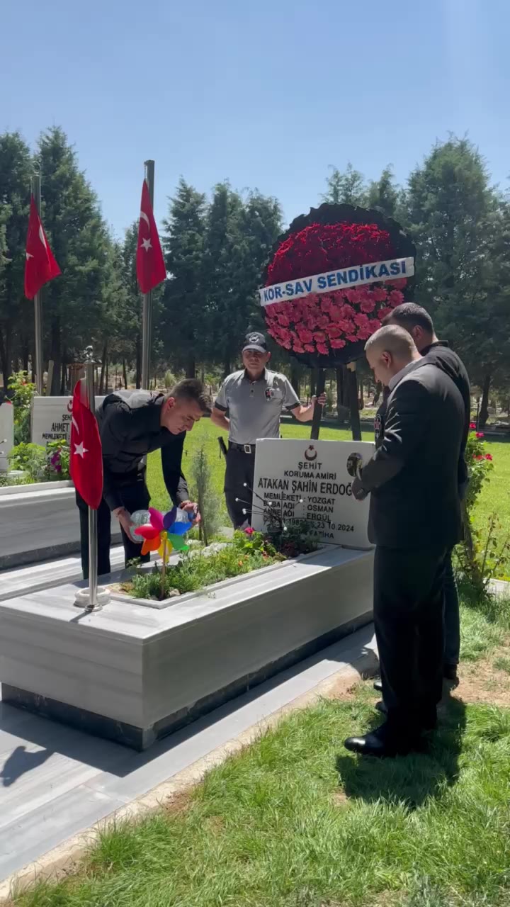 Özel Güvenlik Günü ve Haftasında KORSAV'dan Şehit Atakan Şahin Erdoğan'a Anlamlı Anma